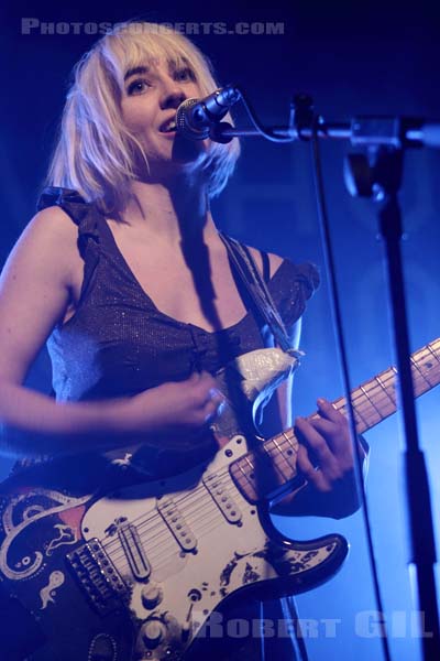 THE JOY FORMIDABLE - 2009-12-18 - PARIS - Nouveau Casino - Rhiannon Bryan